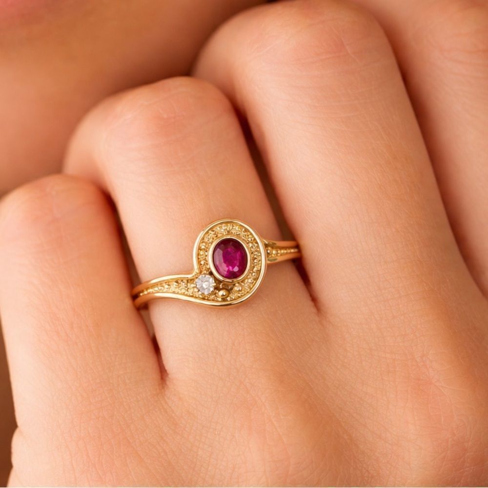 10K Yellow Gold European Made Genuine Ruby & Diamond Ring - Picture 12 of 12